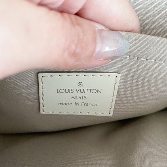 Louis Vuitton Bowling Montaigne GM - Ivory Epi Leather - Picture 12 of 12